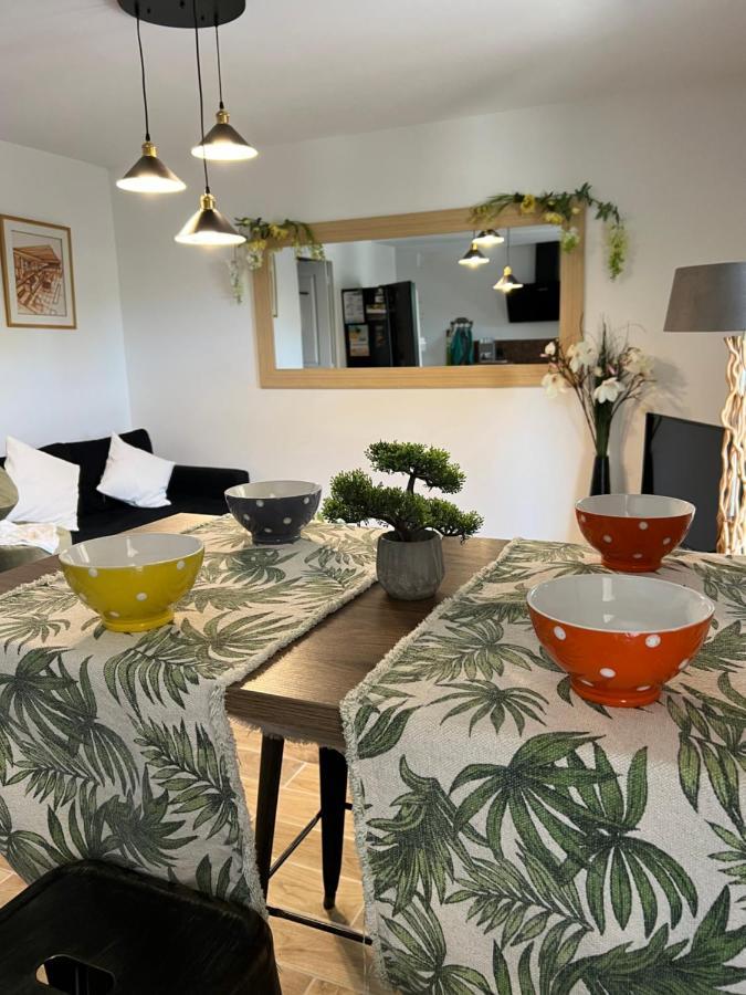 Appartement Entre Village Et Plages. Saint-Cyr-sur-Mer Exterior photo